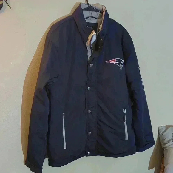 NFL Patriots Men's Jacket winter jacket, like new, size large - Picture 4 of 9